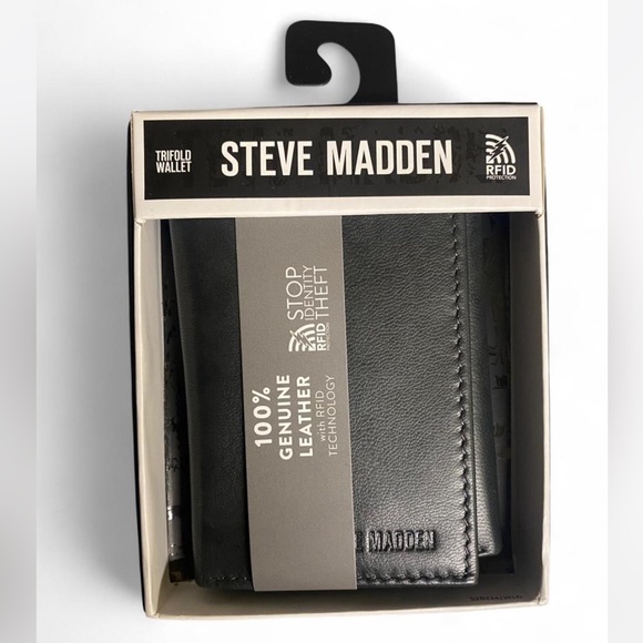 Steve Madden Other - Steve Madden Genuine Leather RFID Wallet